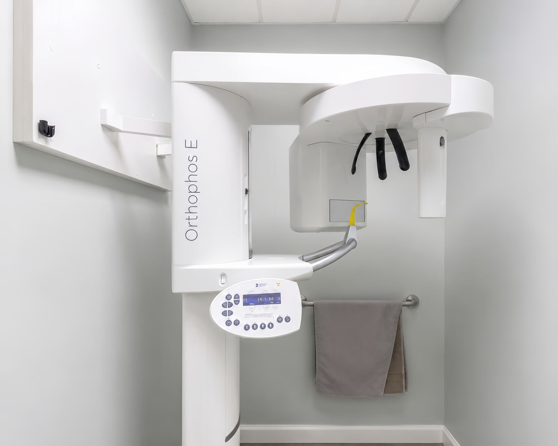 Orthophos E digital panoramic X-ray imaging suite